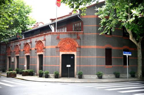 中共一大会址