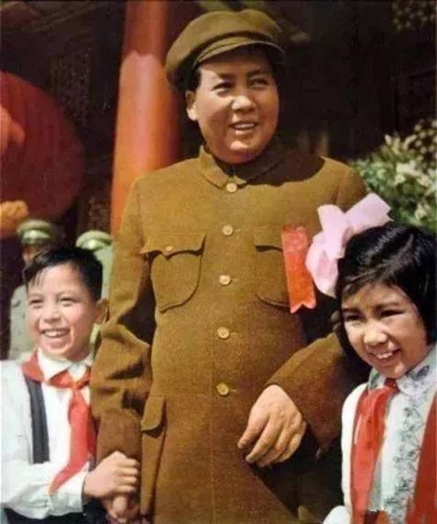 毛主席晚年的照片，你绝对没见过，张张让人落泪！