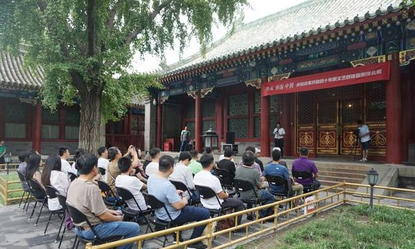 “春风春雨中国版画提名展”举办 呈现老中青三代版画力量