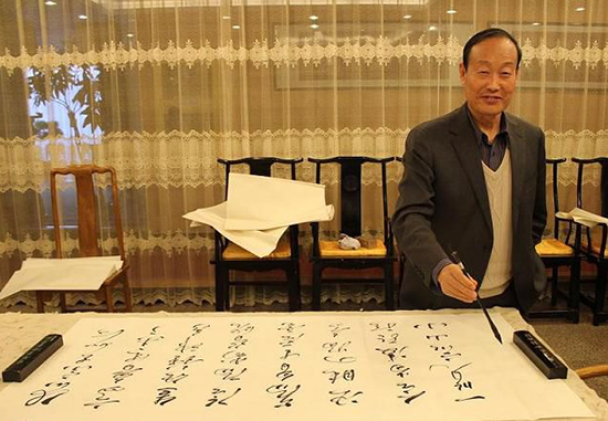 中国人民解放军空军第七军原副军长、少将：刘子贤