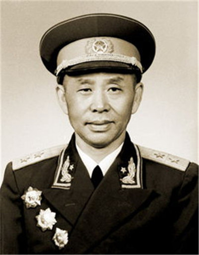 陈庆先中将