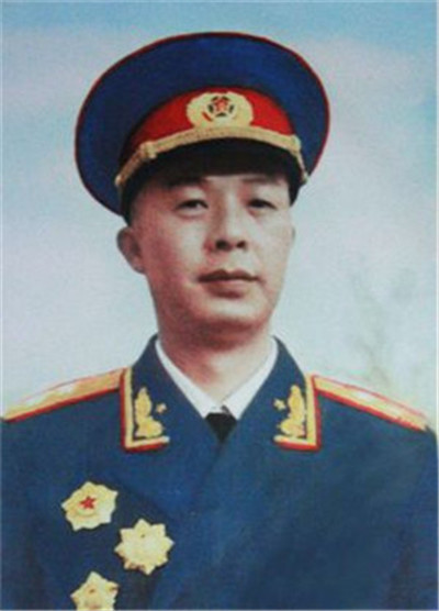 莫文骅中将