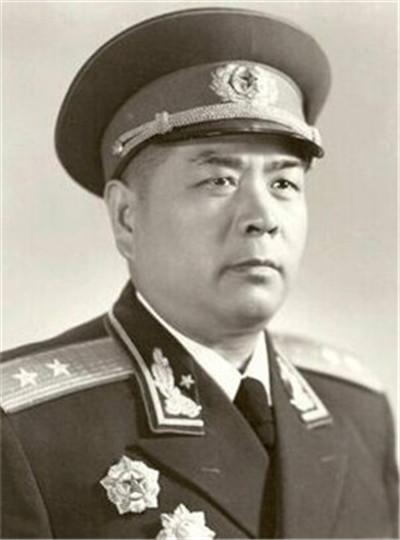 余立金中将