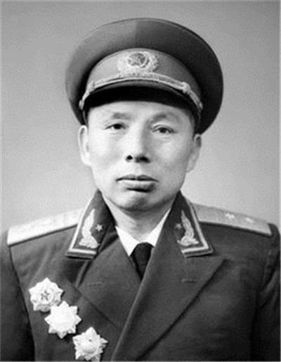 张仁初中将