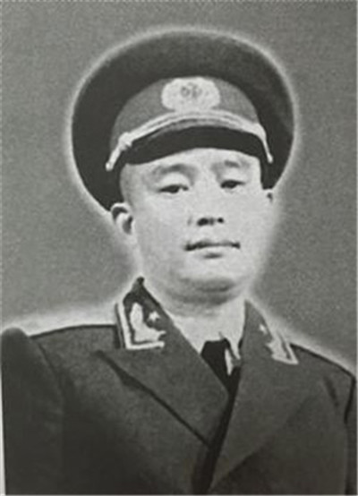 余秋里中将
