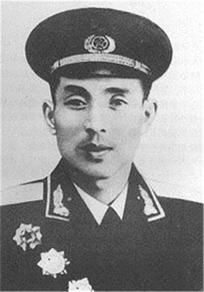 朱辉照中将