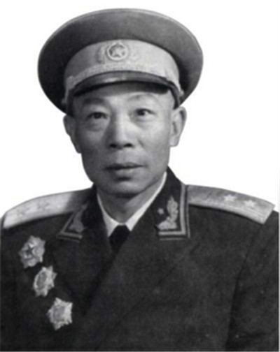 杨梅生中将