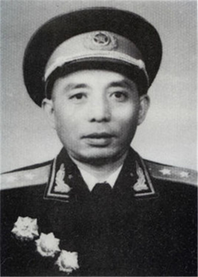 张藩中将