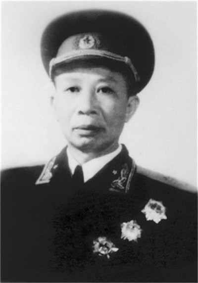 周彪中将