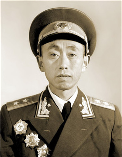 郑维山中将