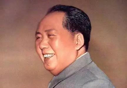 毛泽东不是“四个伟大”，而是“十个伟大”！