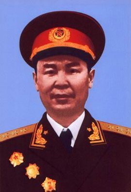 韦国清上将