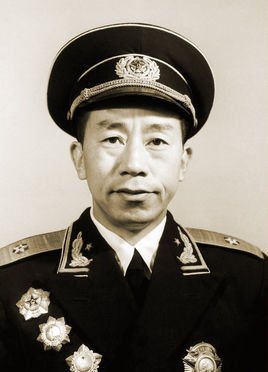 王政柱少将