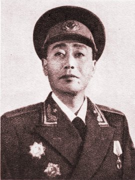 刘其人少将