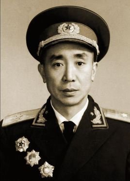 江腾蛟少将