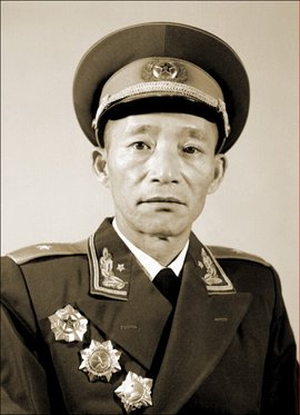 孙仪之少将