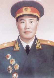 李真少将