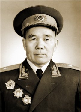 丁武选少将