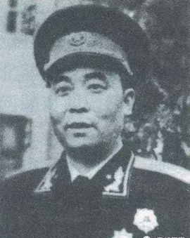 丁荣昌少将