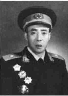 马辉少将