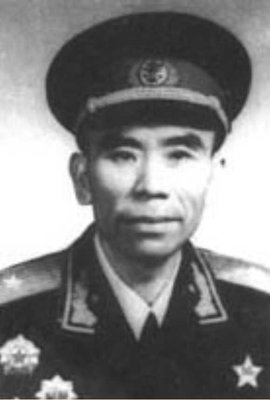 王云霖少将