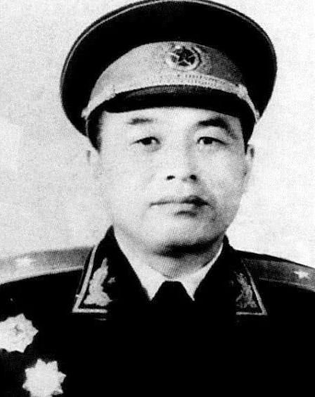 李德生少将