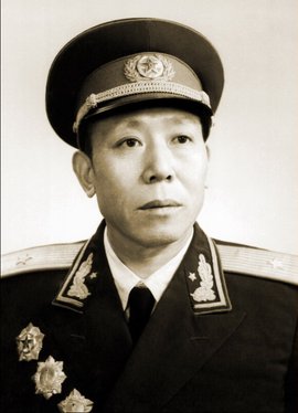 杨焕民少将