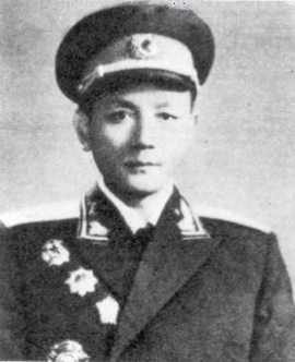 吴岱少将
