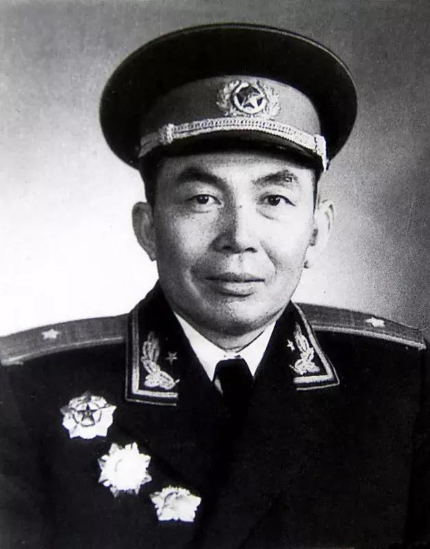 吴林焕少将