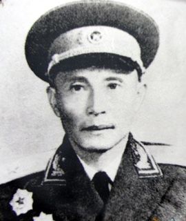 何能彬少将