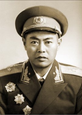 李庆柳少将