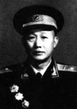 李钟奇少将