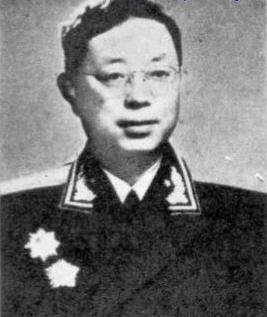 张崇文少将