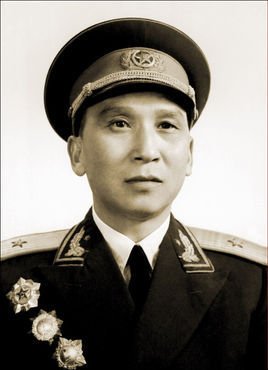 赵俊少将