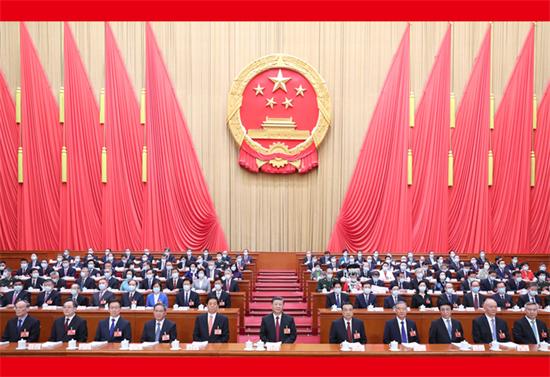 全国两会进行时，艺术界代表献言献策
