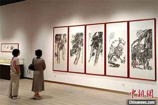 “画意初心 墨韵乡愁——苏高宇作品展”在湖南博物院开幕